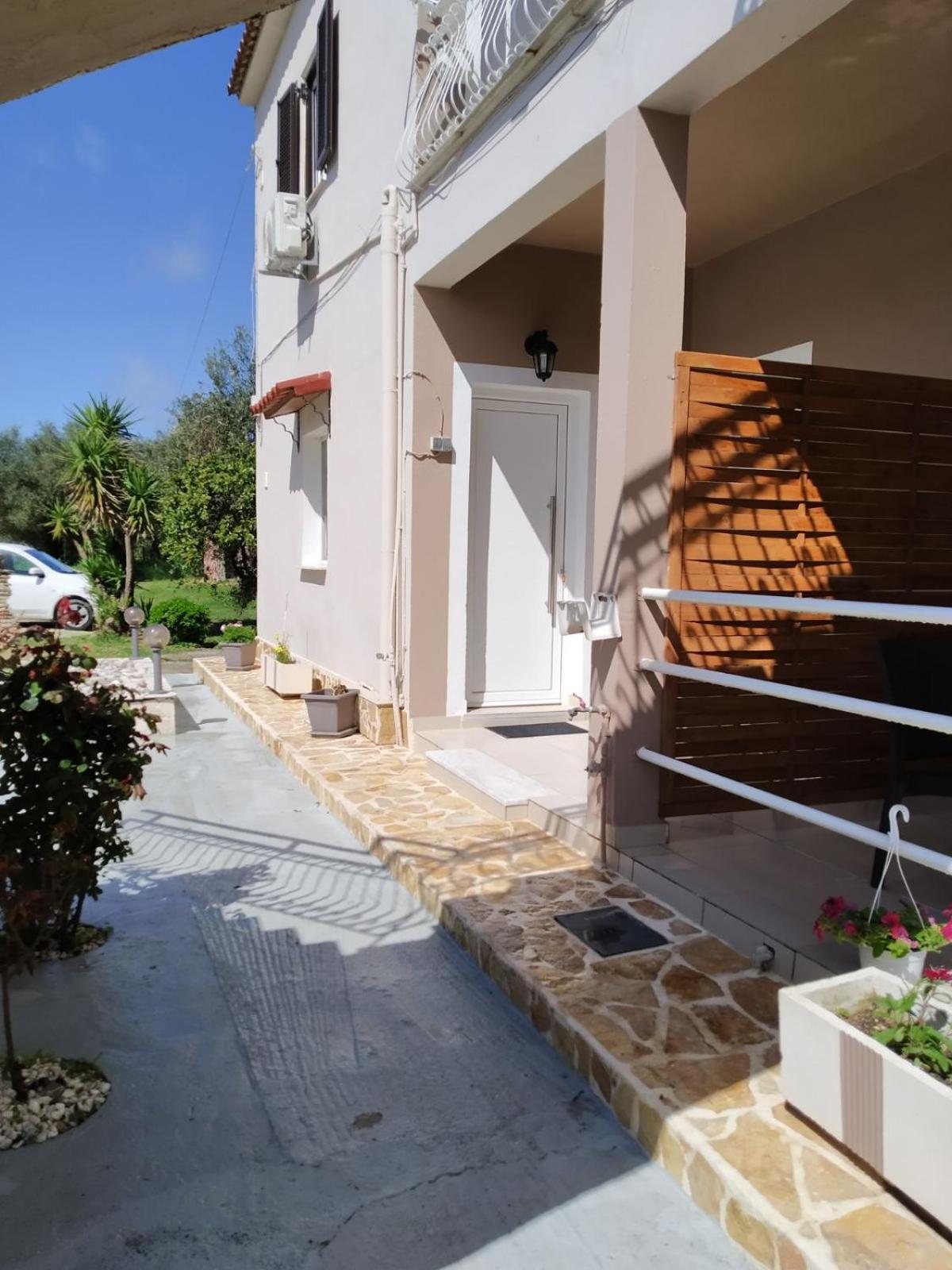 Trousas Apartments Roda  Exterior foto